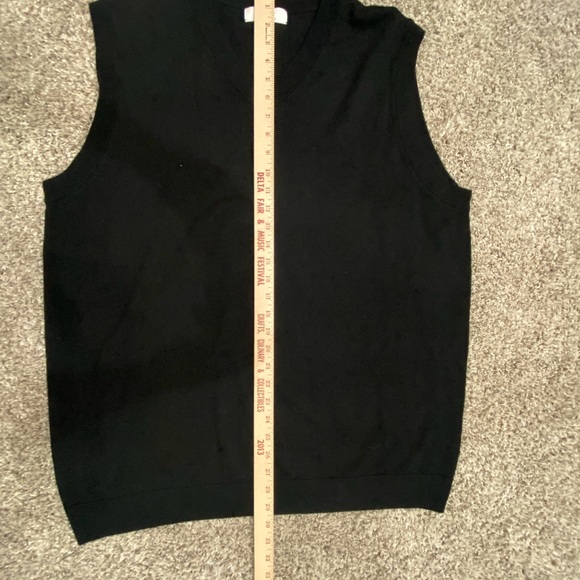 Men's 2XT Black Sweater Vest Extra Fine Merino Wool Turnbury Sleeveless V-Neck - Picture 10 of 11